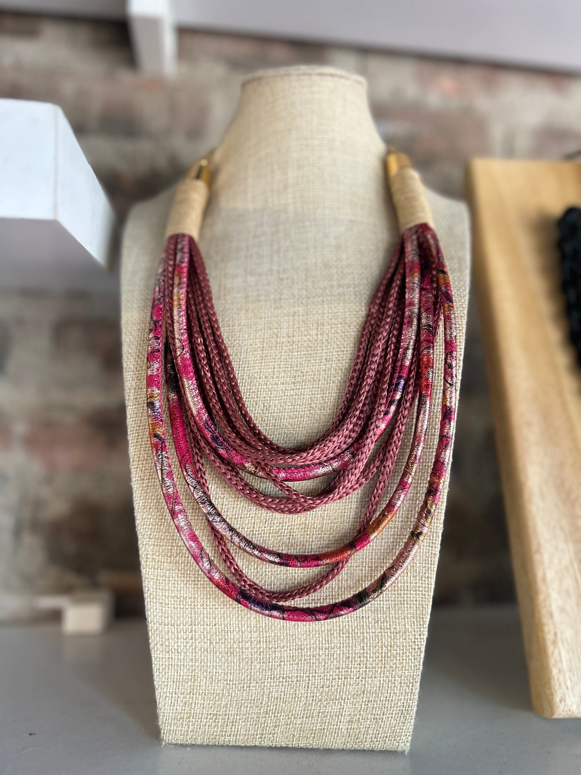 Collar Orquídea - MELA MB520