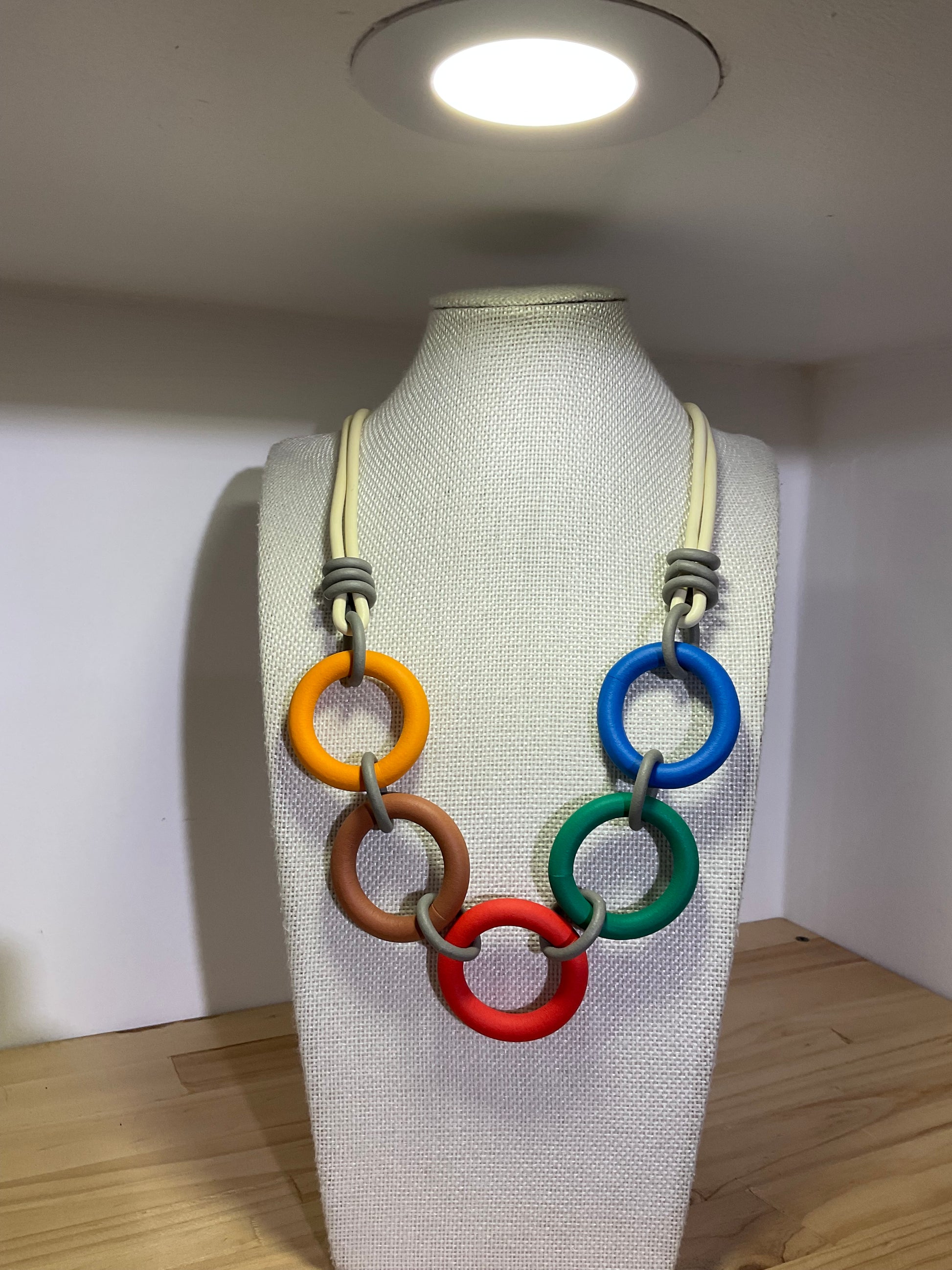 Collar Niva MELA - MB480