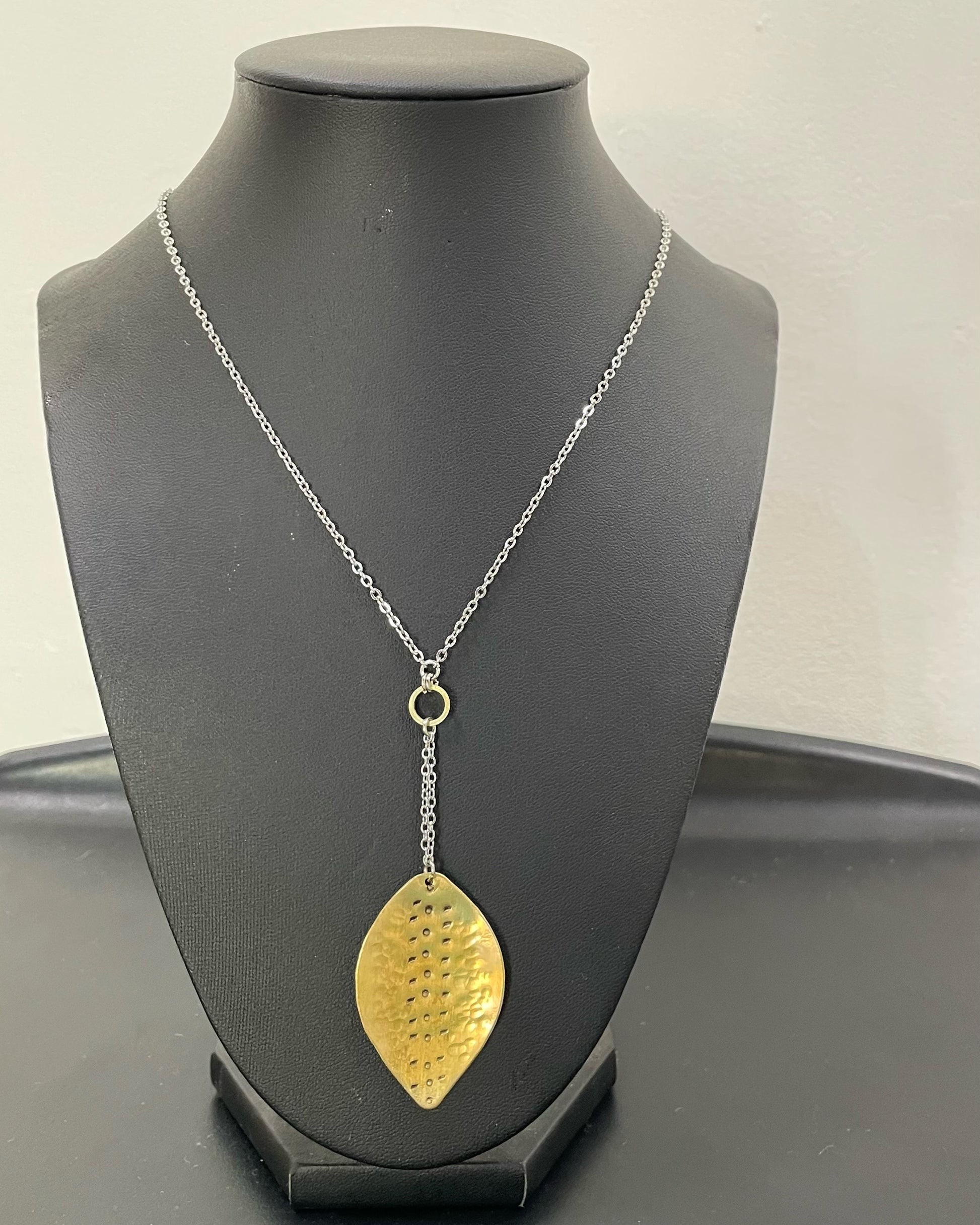 Hoja Errante - Urban Eclectic - CS10