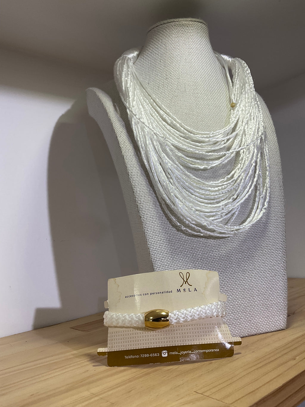 Collar Clea MELA - MB480