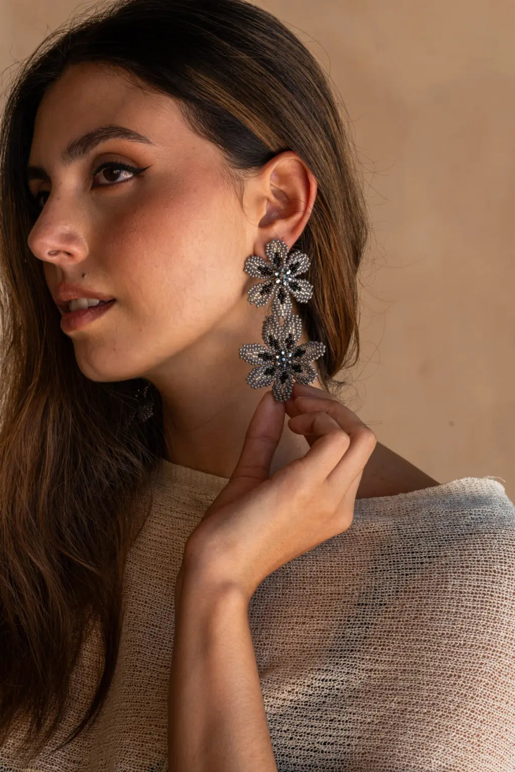 Double Flower Earrings Grey - Maracuyá - MM289