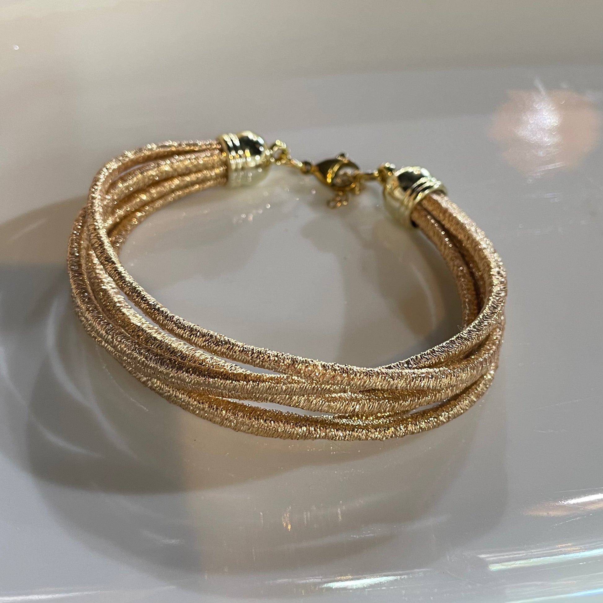 Shimmer Threads Bracelet - Mela - MB400