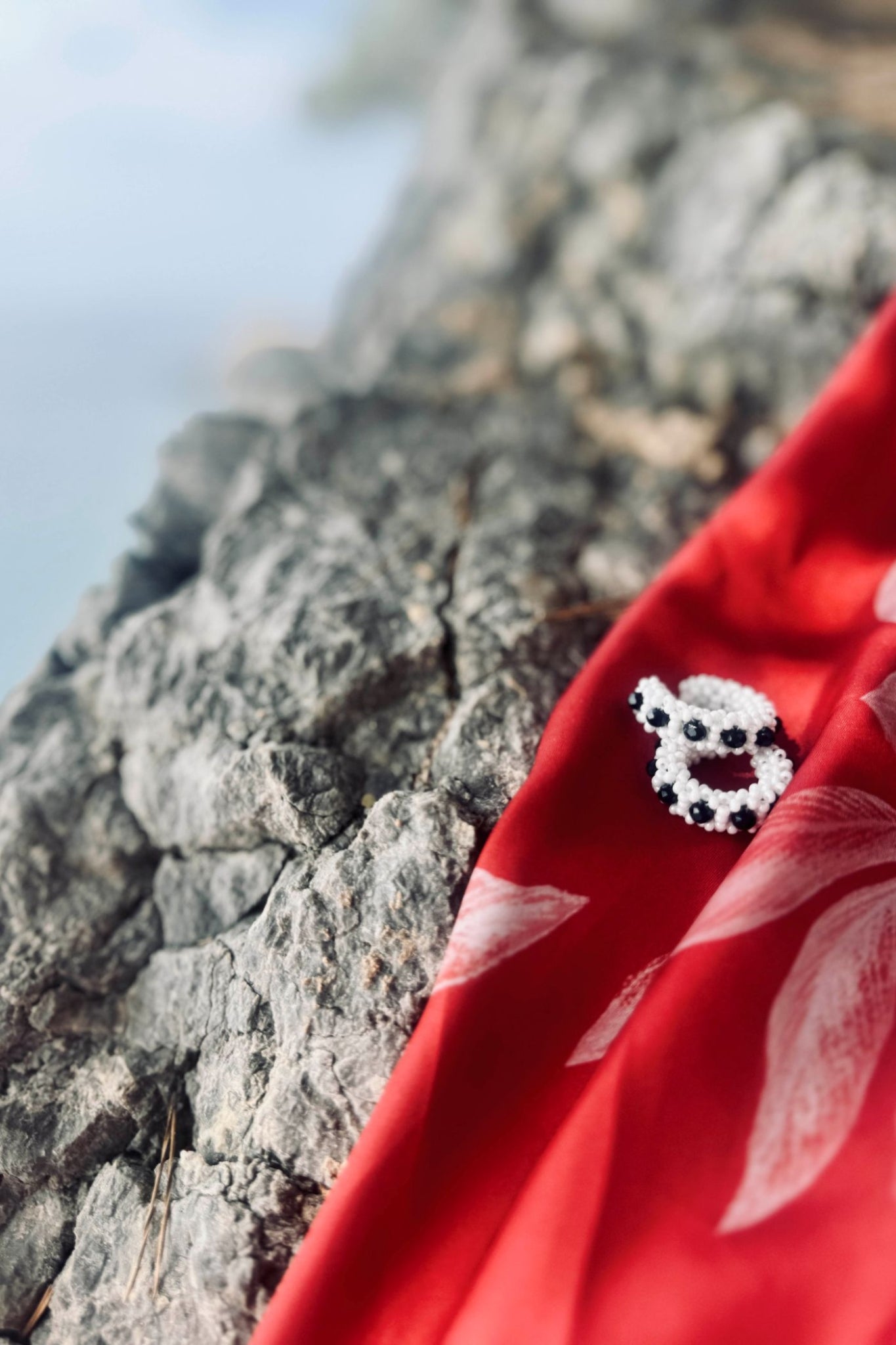 Dalma Ear Cuff [Black & White] - Maracuyá - NMJ609