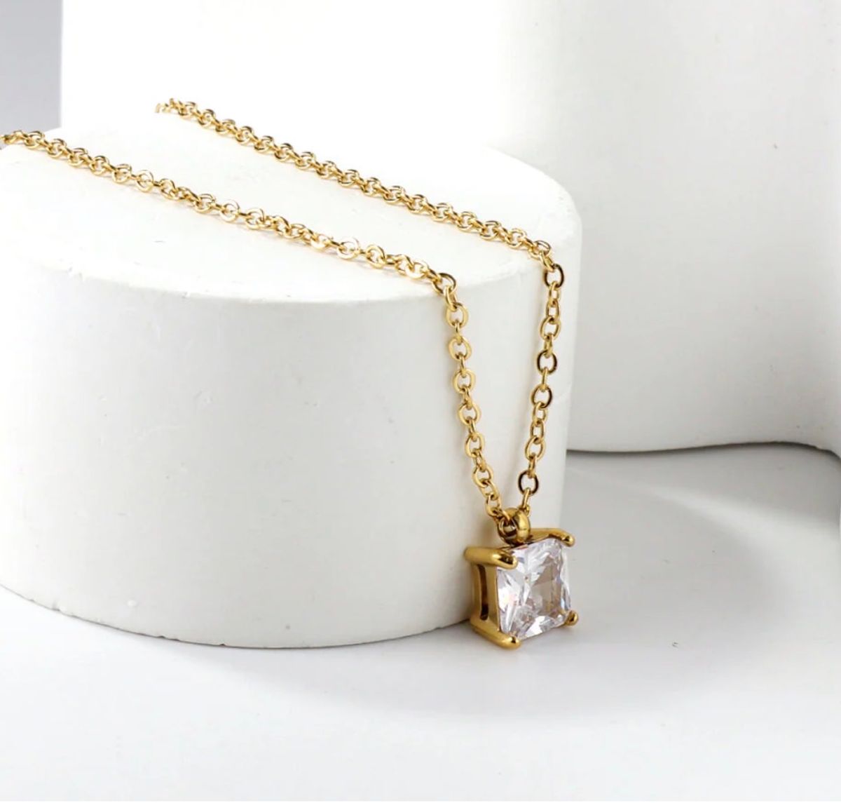 Cadena Elara - Oceanica