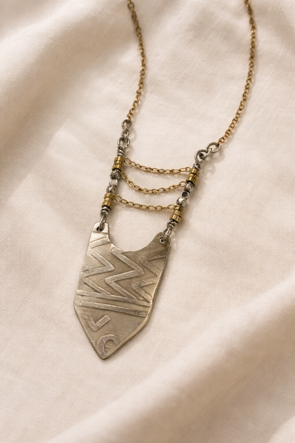 Collar Ona - Urban Eclectic - CS11