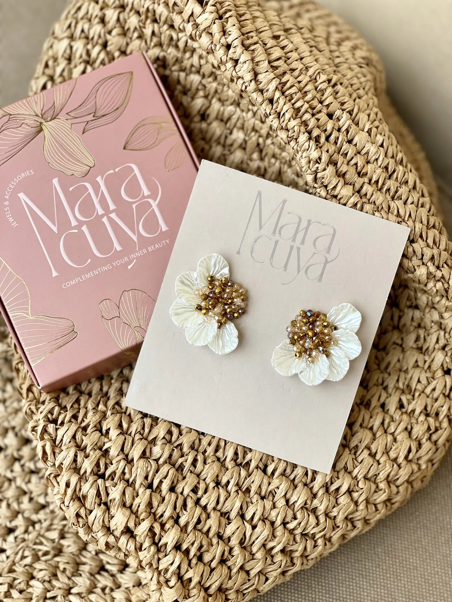 Guarden Me Earrings - MARACÚYA - NMJ106