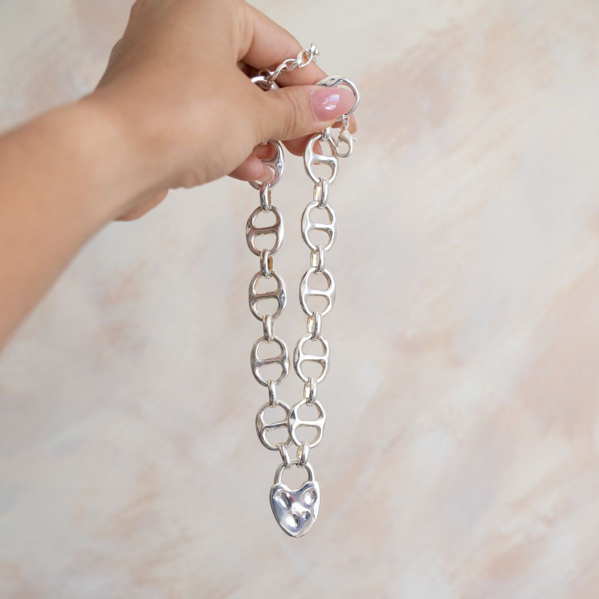 Collar Unode50 Chapas y Corazón Plateado