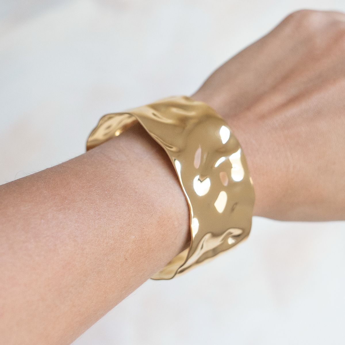 Brazalete Xuli Dorado