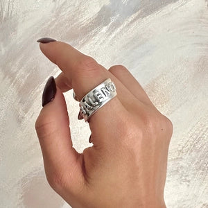 Anillo Balenciaga