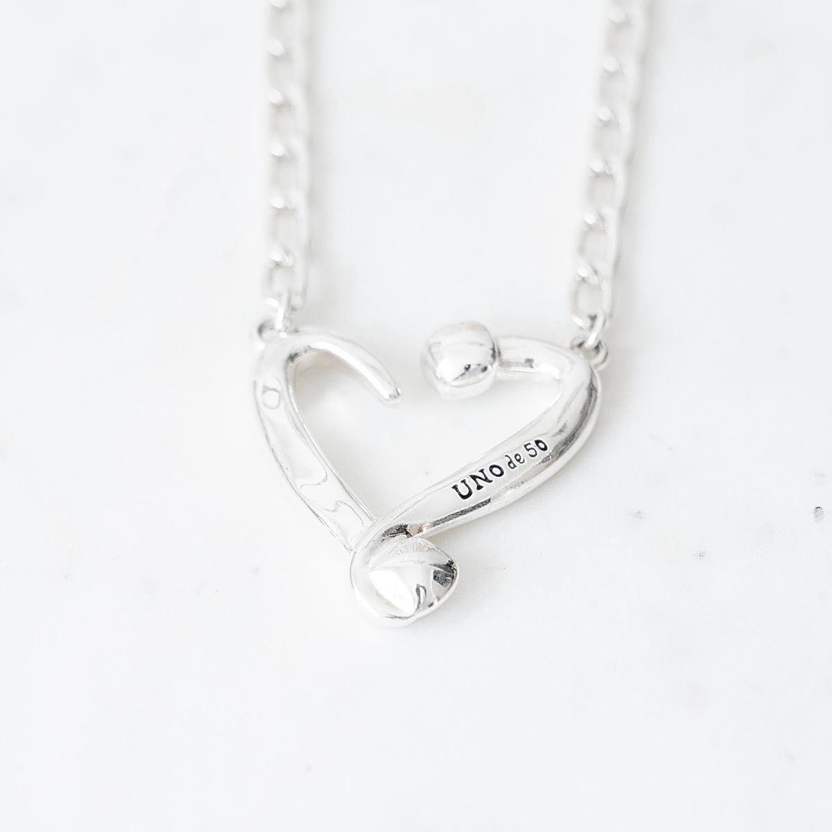 Collar Unode50 Corazón Plateado OCC07